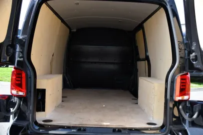 Car image 38