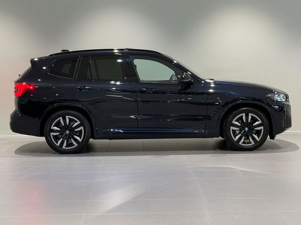 BMW iX3 210 kW image number 3