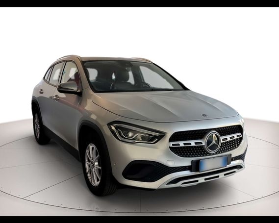 Mercedes-Benz GLA 200 110 kW image number 2