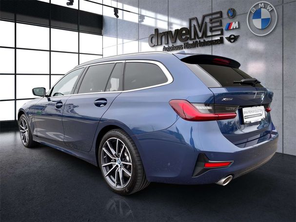 BMW 330 Touring xDrive 185 kW image number 11