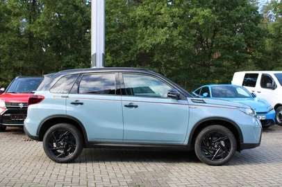 Car image 2