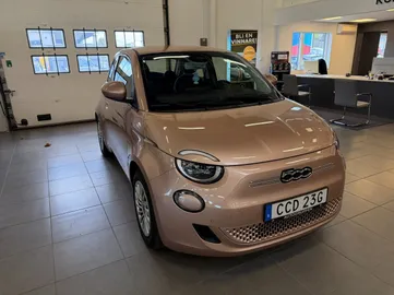 Car image 2