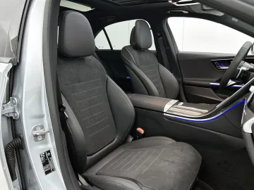 Car image 48