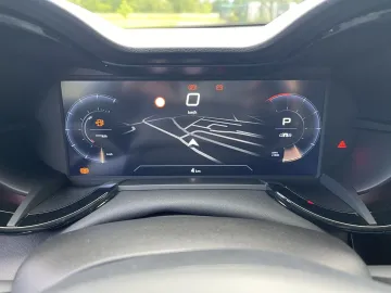 Car image 36