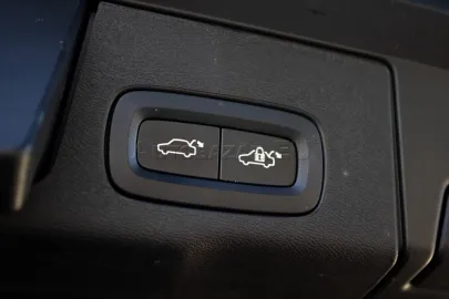 Car image 64