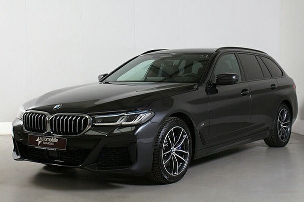 BMW 530d Touring M Sportpaket xDrive 210 kW image number 1