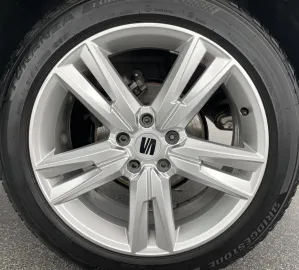 Car image 35