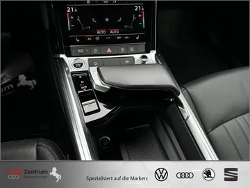 Car image 32