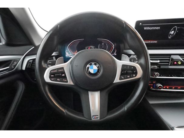 BMW 520d Touring 140 kW image number 12