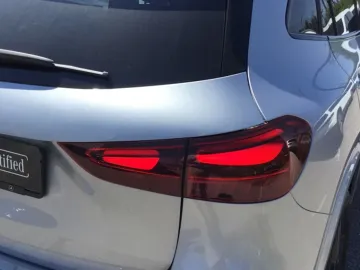 Car image 36