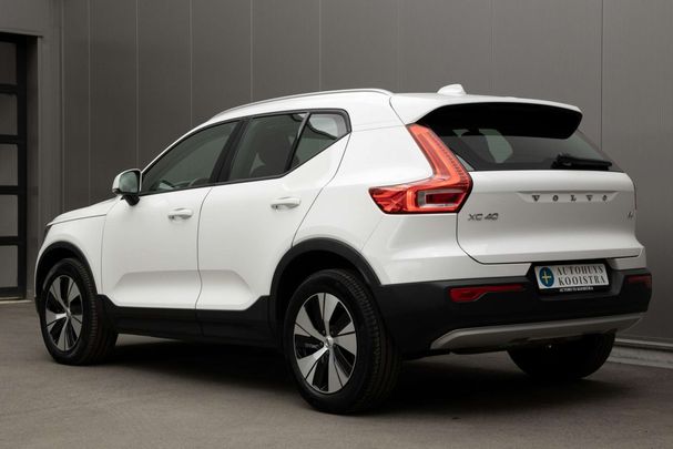 Volvo XC40 B4 Momentum 145 kW image number 7