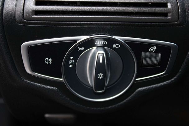 Mercedes-Benz C 300 T 225 kW image number 26