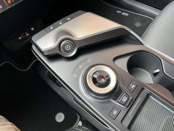 Car image 23