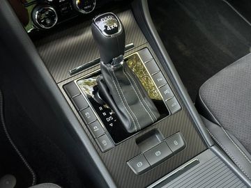 Car image 35