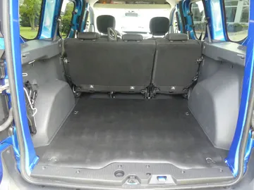 Car image 31