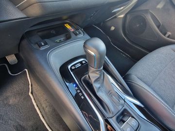 Car image 12