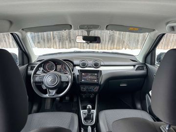 Car image 10