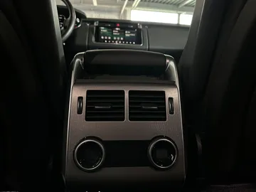 Car image 42