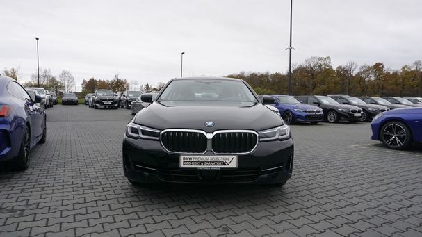 BMW 530 e 215 kW image number 1