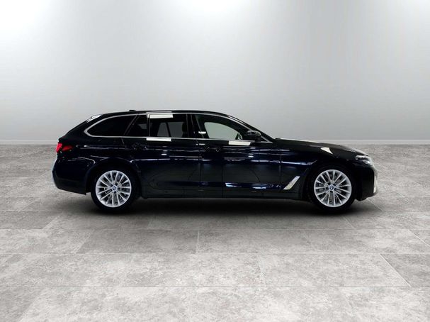 BMW 530 Touring xDrive 183 kW image number 2