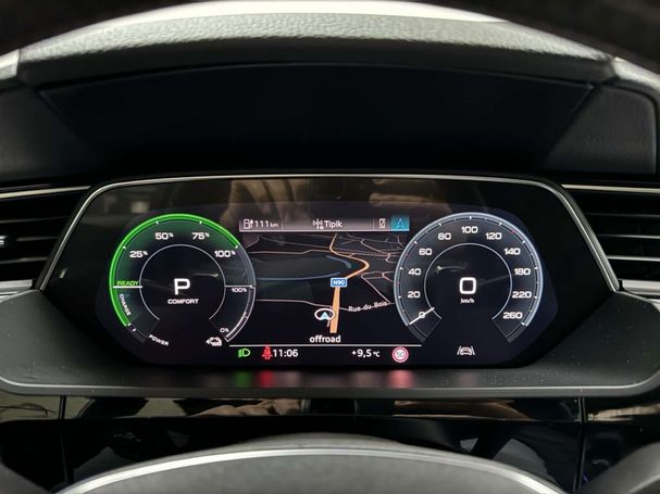 Audi e-tron 50 quattro S-line 230 kW image number 14