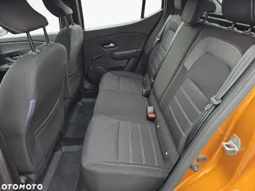 Car image 38