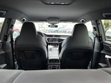 Car image 33