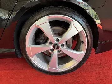 Car image 24
