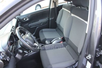 Car image 31