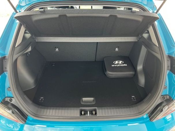 Hyundai Kona EV 150 kW image number 12