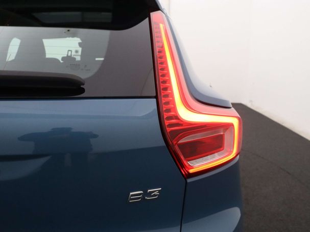 Volvo XC40 B3 Plus Dark 120 kW image number 32