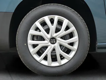 Car image 25