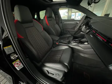 Car image 43