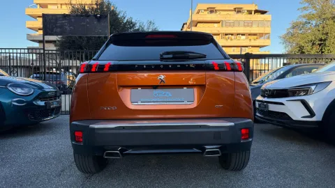 Car image 25