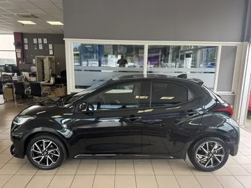 Car image 5