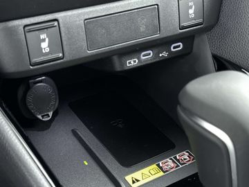 Car image 32