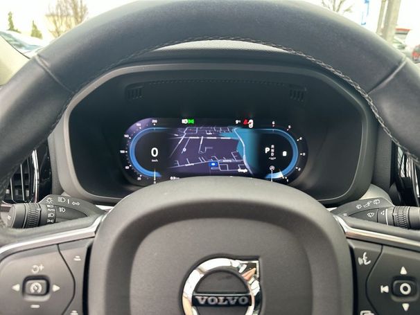 Volvo XC60 B4 Core 145 kW image number 12