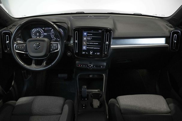 Volvo XC40 T2 Momentum 95 kW image number 22