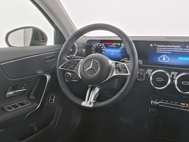 Mercedes-Benz A 250 e 160 kW image number 5