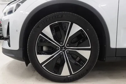 Car image 24