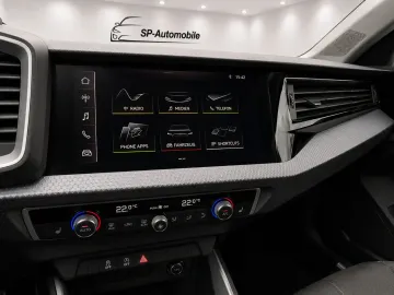 Car image 28