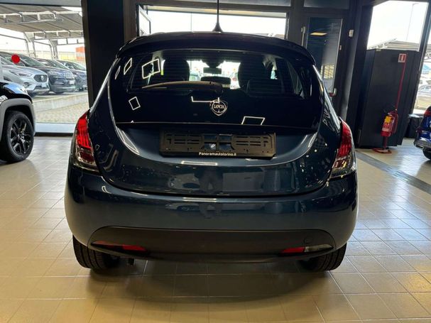 Lancia Ypsilon 51 kW image number 6