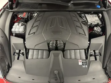 Car image 32