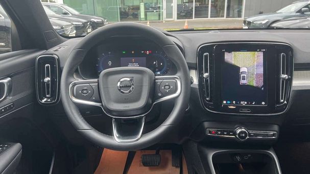 Volvo XC40 B3 Plus Dark 120 kW image number 12