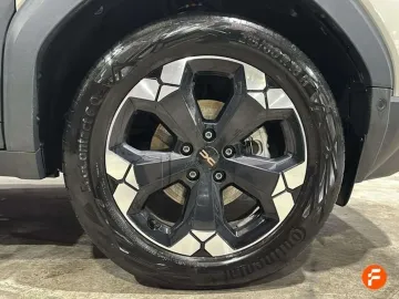 Car image 28