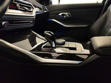 Car image 41