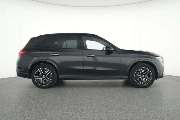 Mercedes-Benz GLC 300 e AMG Line 4Matic 230 kW image number 9