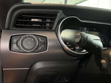 Car image 36