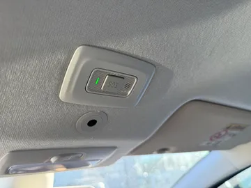Car image 40