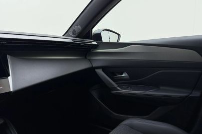 Car image 37